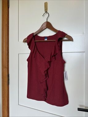 Old Navy Women's Burgundy Ruffle V-Neck Sleeveless Camisole